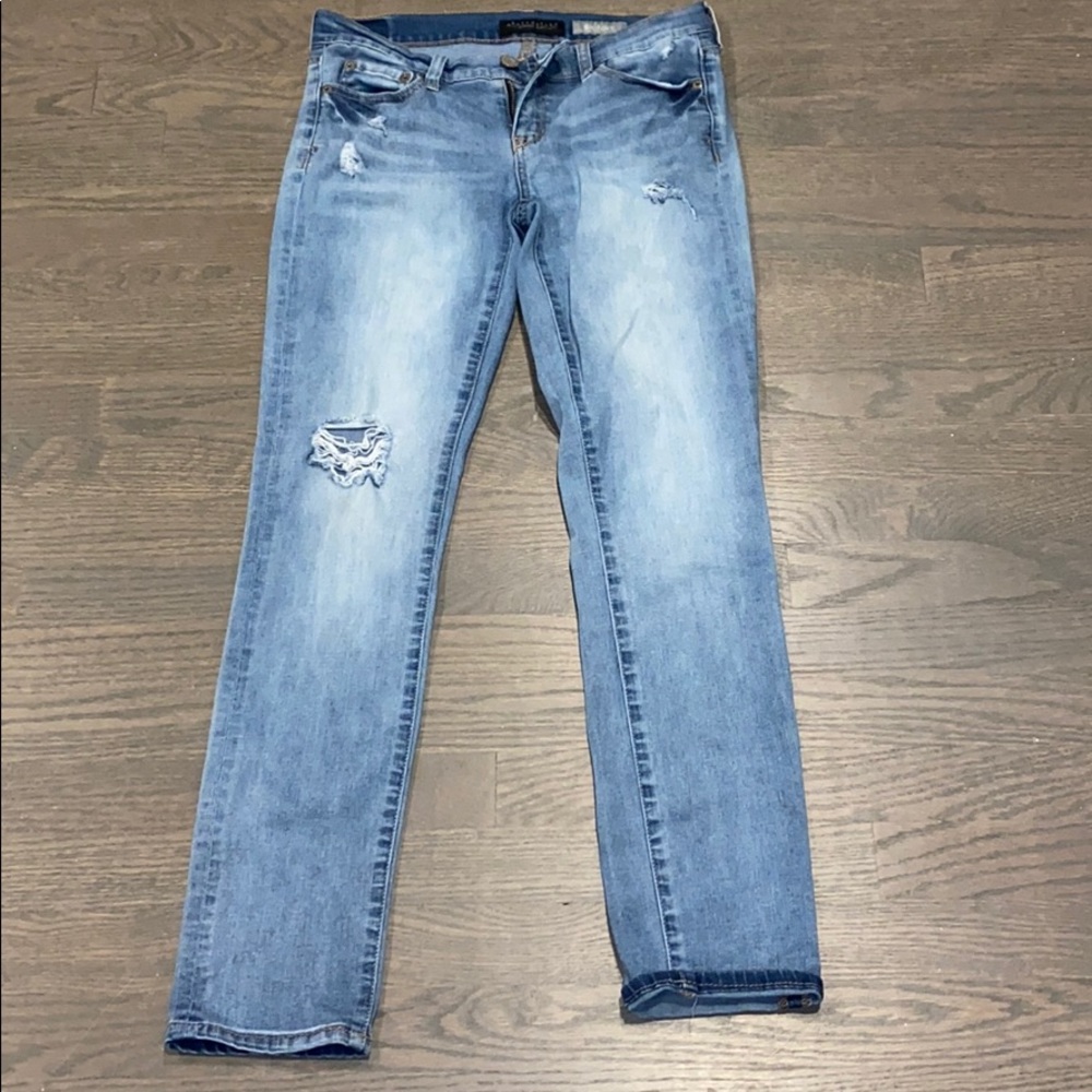 Aeropostale Ripped Skinny Jeans